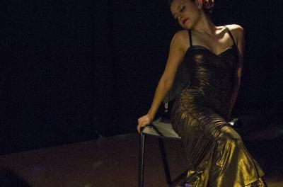 Dramaturgia e dança no espetáculo Drama no Salão