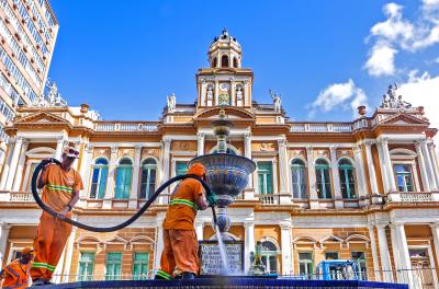 Árvore de Natal em frente ao Paço será entregue nesta sexta-feira