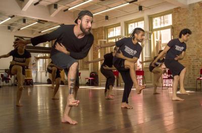 Cia Municipal de Dança estreia espetáculo Pedra Verde Muiraquitã
