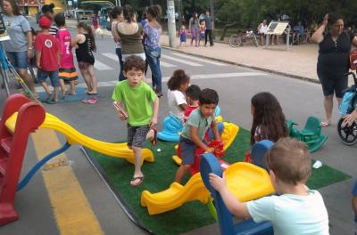 Crianças da região Extremo Sul ganham festa de Natal