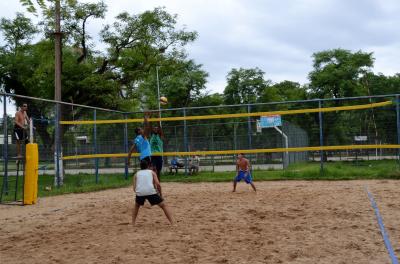 Circuito Porto Alegre de Vôlei de Praia começa neste sábado
