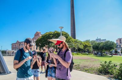 Pessoas de todo o mundo participam do Pokémon Go Safari
