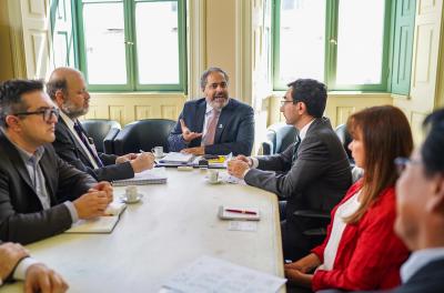 Paim recebe representantes de países que jogam Copa América