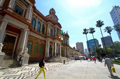 Enviado projeto para conter crescimento de despesas de pessoal