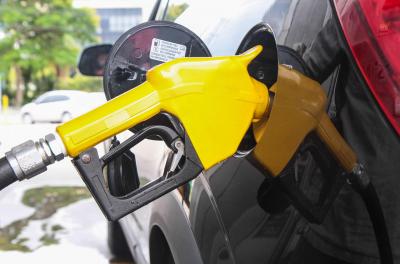 Procon divulga pesquisa de preços de combustíveis na Capital
