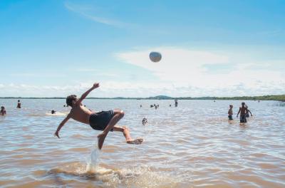 Praias adequadas para banho marcam o Dia Mundial da Água