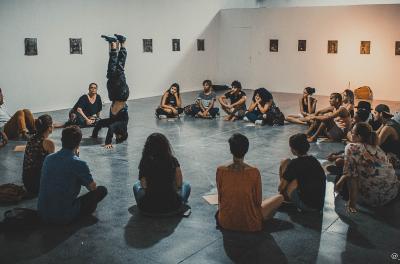 Espetáculo de dança mostra os desafios da realidade urbana