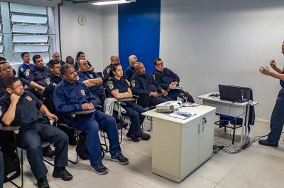 Agentes da Guarda Municipal participam de treinamento operacional