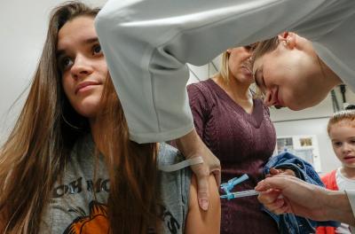 Vacinação contra a gripe é prorrogada e aberta a toda população