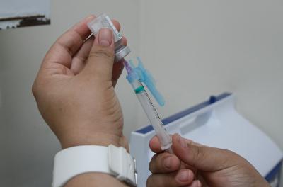 Saúde concentra vacinação contra a gripe em 13 postos