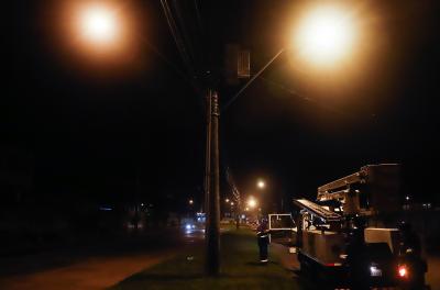 SMSUrb faz manutenção em 322 pontos de iluminação nesta segunda