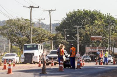 Avenida Edgar Pires de Castro recebe mais uma faixa
