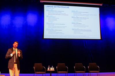 Temática da eficiência na aplicação de recursos encerra simpósio