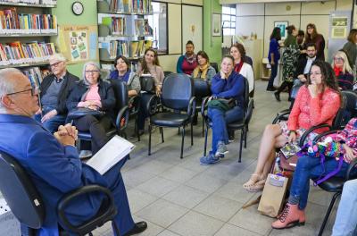 Smed recebe escritor Luiz Coronel para o Café com Letras