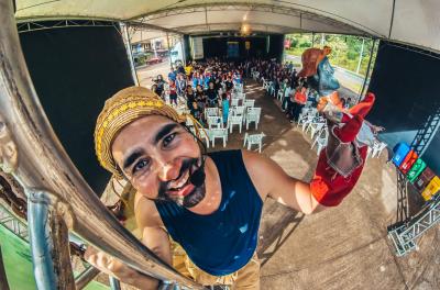 Projeto traz teatro e oficinas gratuitas para Porto Alegre