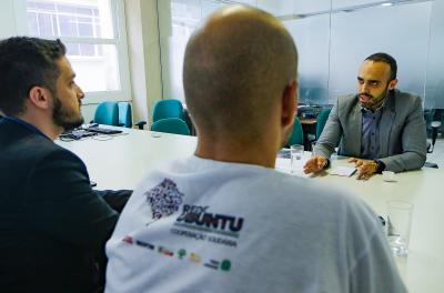 Reunião trata da religiosidade na concessão do Mercado Público