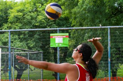 Times de vôlei feminino dos Jogos Abertos disputam final nesta quarta