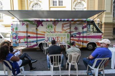 Ônibus oferece testes de HIV, sÃfilis e hepatite neste sábado