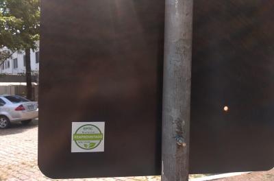 EPTC restaura mais de 700 placas danificadas nas vias em 2019