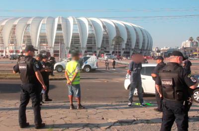 Atuação irregular de flanelinhas é tolerada há anos