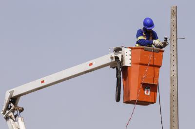Equipes fazem manutenção em 205 pontos de iluminação nesta terça