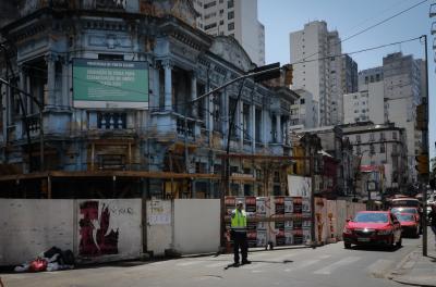 Trânsito no entorno da Casa Azul é parcialmente liberado