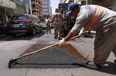 Operação Tapa-Buracos atendeu 87 vias na última semana