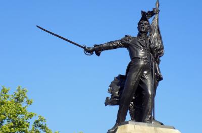 Atelier Livre tem debate sobre Arte & História em Pedra e Bronze