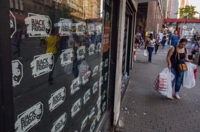 Procon estima desconto médio de 12,2% nos preços da Black Friday
