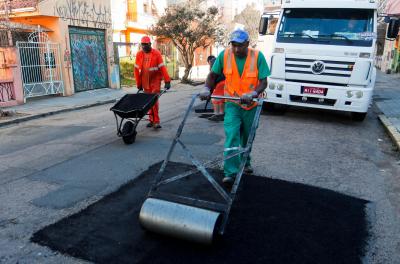 Operação Tapa-Buracos atendeu 16 vias na última semana