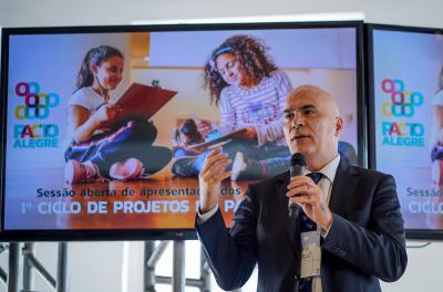 Funcionários da prefeitura têm aula com espanhol Josep Piqué