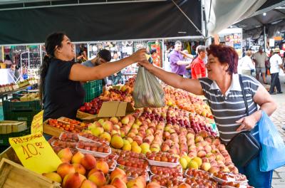 Com grande movimentação, 35ª Festa do Pêssego é prorrogada