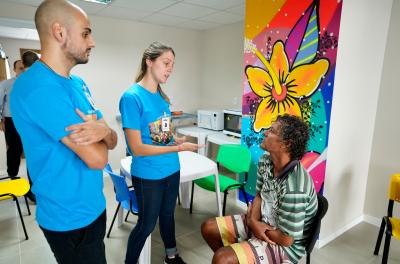 Virada Cultural leva entretenimento a pessoas em situação de rua