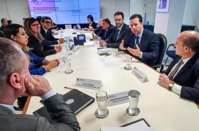 Ministério acompanhará contratualização da saúde da Capital