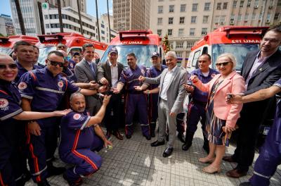 Samu recebe 14 novas ambulâncias e tem toda frota renovada