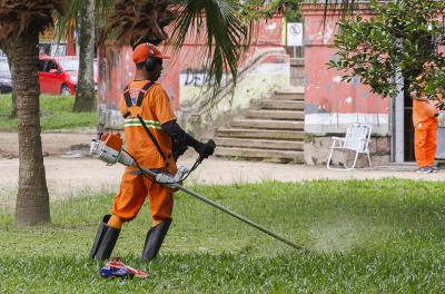 Prefeitura divulga programação de capina e roçada desta sexta