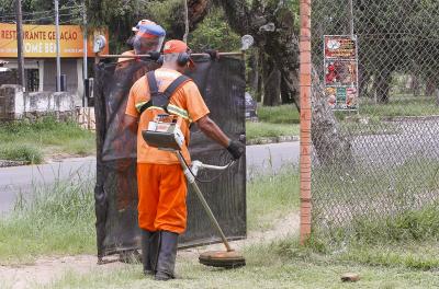 Prefeitura divulga programação de capina e roçada desta segunda