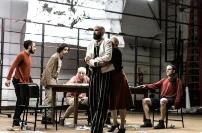 Teatro Renascença exibe peça sobre o sentido da existência