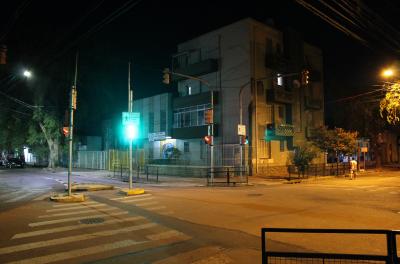 Novas luminárias de LED são instaladas no 4º Distrito