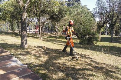 Prefeitura divulga programação de capina e roçada desta terça