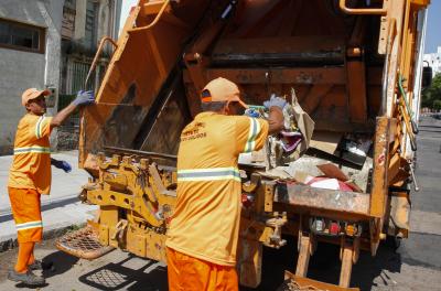 Prefeitura orienta sobre descarte de resíduos no isolamento