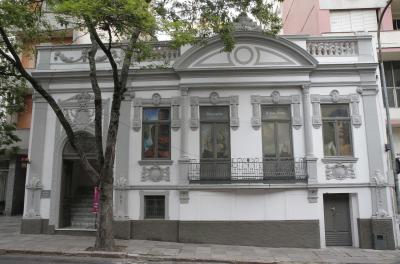 Tour virtual conta história do casarão sede da Pinacoteca Ruben Berta