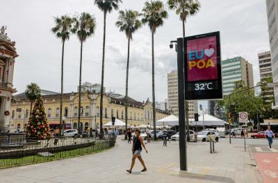 Prorrogado prazo inicial para instalação de relógios de rua