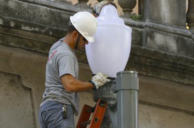 Equipes fazem manutenção em 172 pontos de iluminação nesta quinta