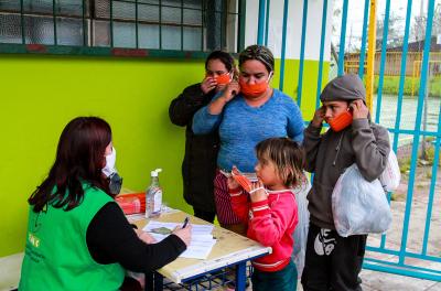 Abrigo montado pela prefeitura recebe famílias atingidas pela cheia