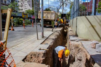 Cristóvão Colombo tem bloqueios parciais para manutenção pluvial