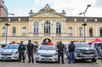 Operação Papai Noel ocupa espaços públicos para coibir comércio ilegal