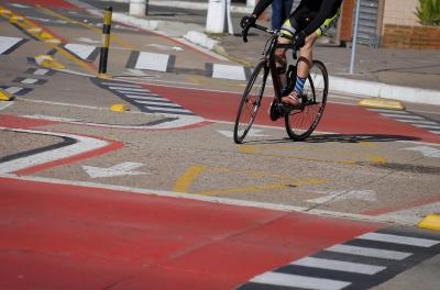 Bairro Anchieta recebe nova ciclovia e mais segurança na circulação