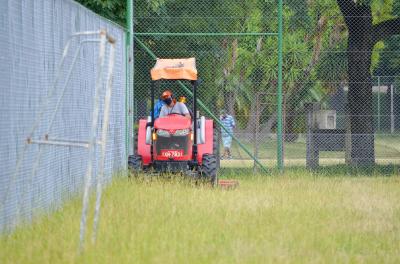 Prefeitura divulga serviços de corte de grama e limpeza de praças 
