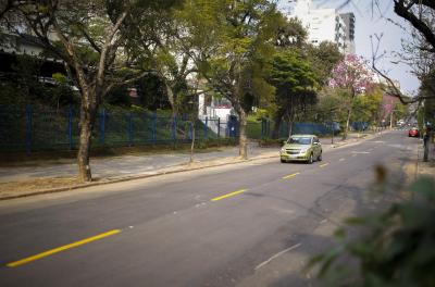 Trânsito tem alterações na região da Sertório e Assis Brasil